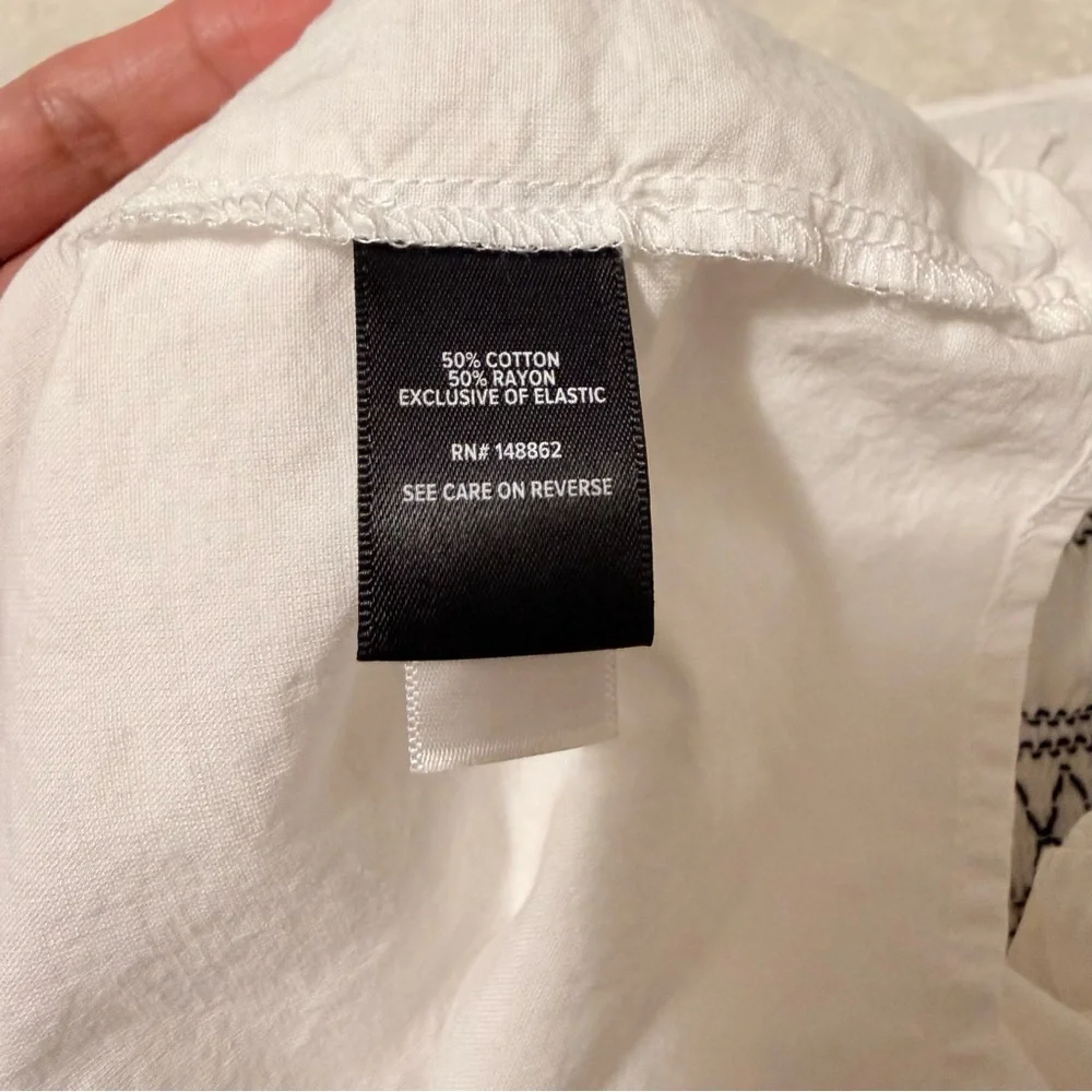 Torrid Blouse Stretchy Ruch Design - Picture 7 of 7